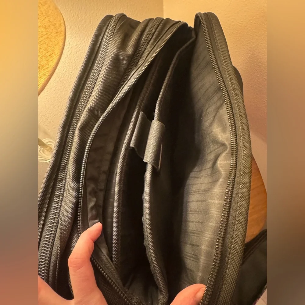 Tumi pass expandable